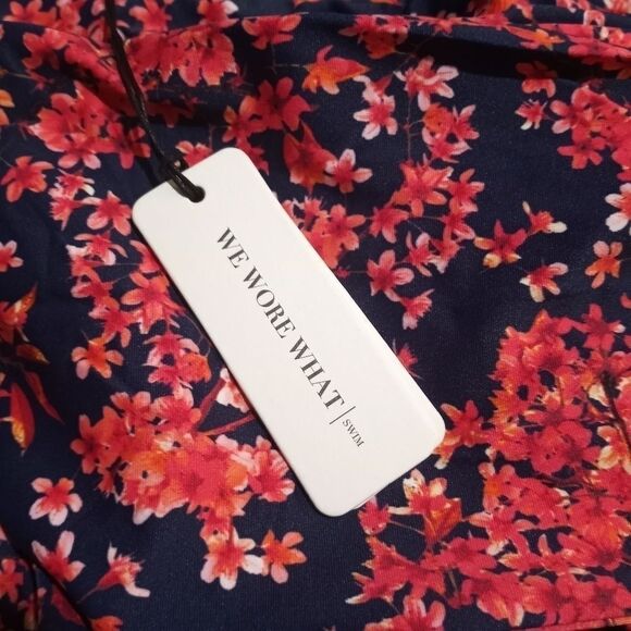WeWoreWhat Bandeau Tie-Front One-Piece Swimsuit L Navy Red Floral - Picture 5 of 8